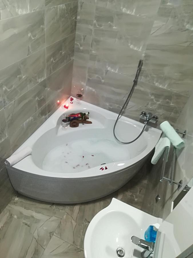 Apartment Nela บาชกาโวดา ภายนอก รูปภาพ