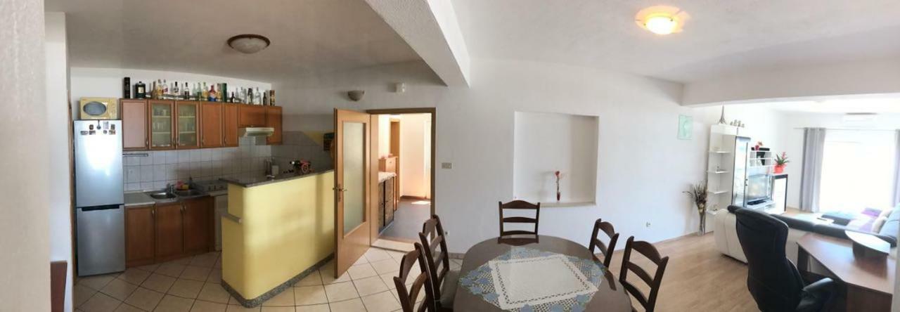 Apartment Nela บาชกาโวดา ภายนอก รูปภาพ