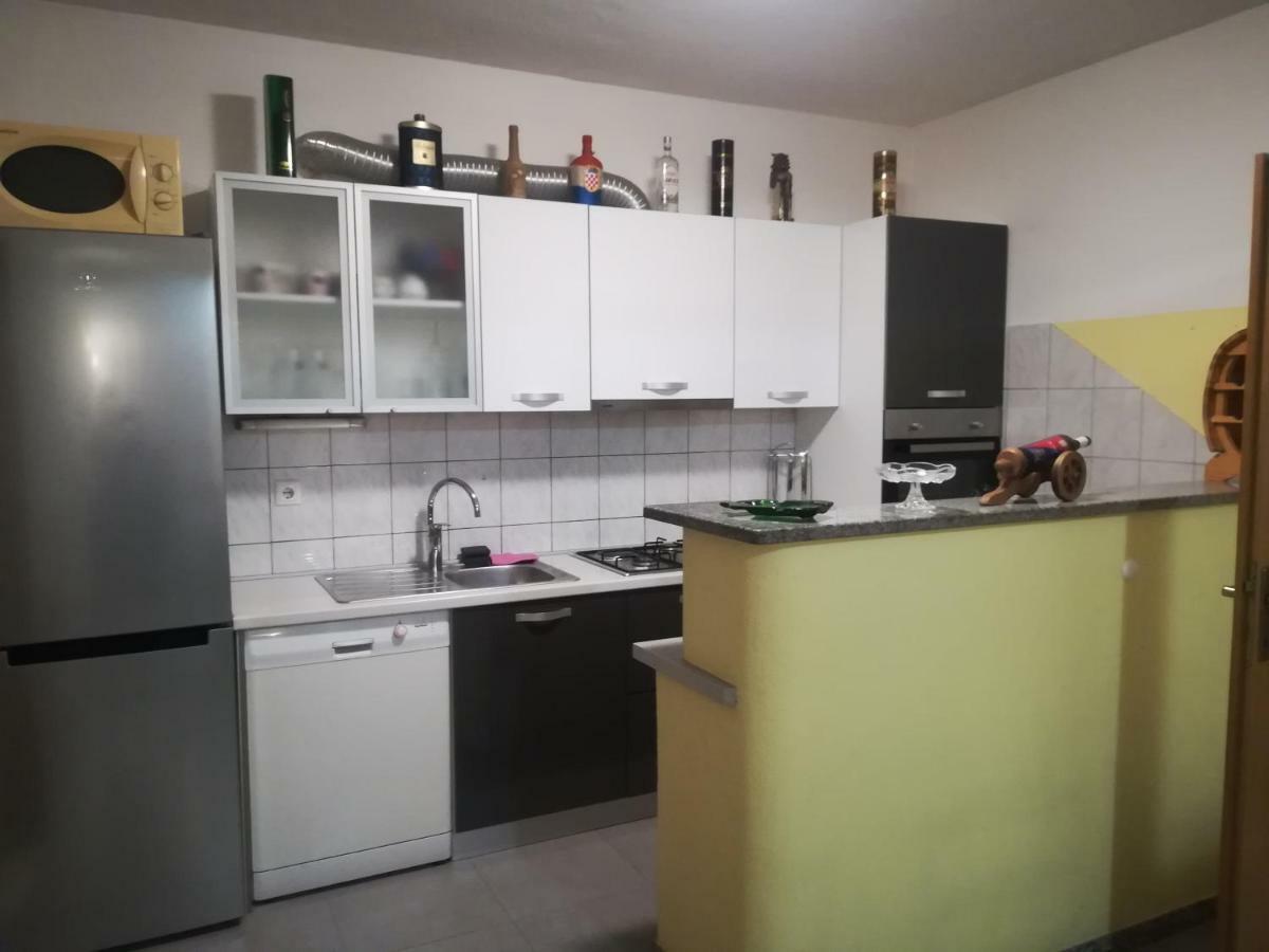 Apartment Nela บาชกาโวดา ภายนอก รูปภาพ